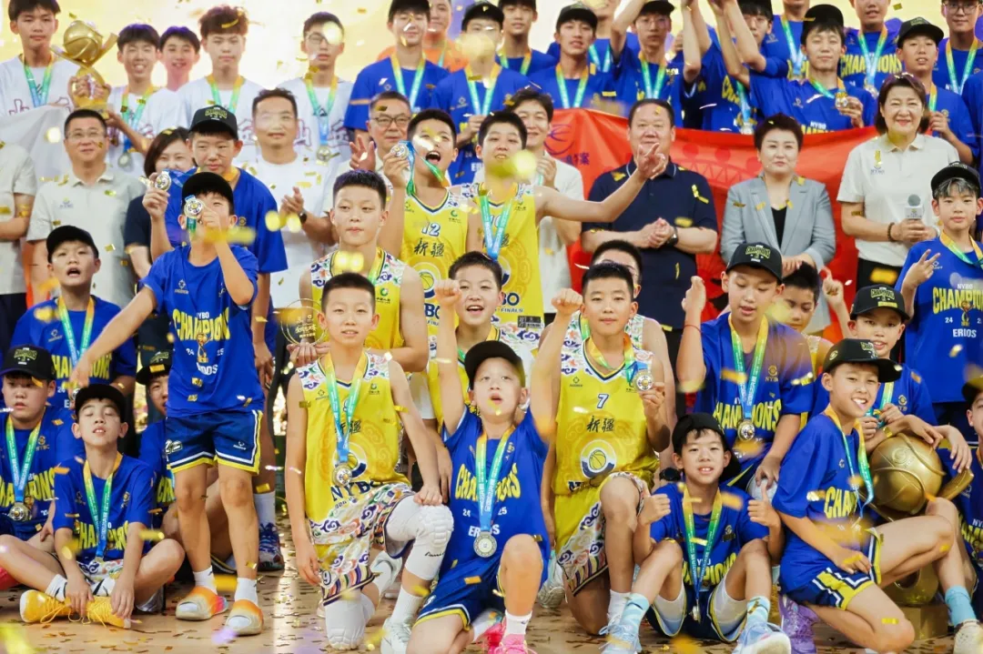 ��ԭ����ʢ����Ļ���ഺ�Ȱ�����лĻ��